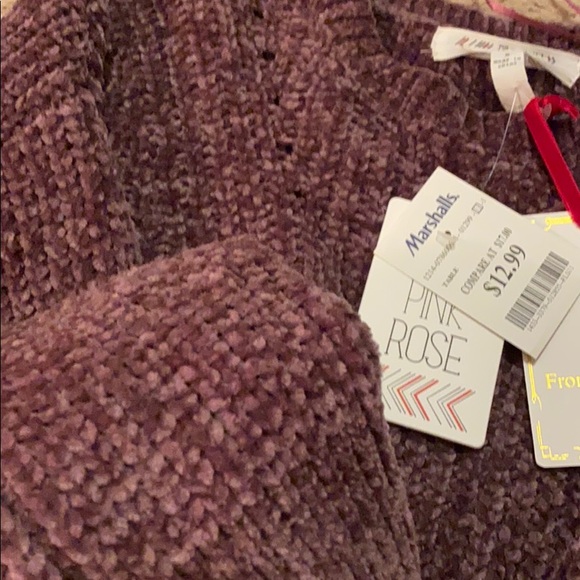 Sweater - Picture 3 of 3